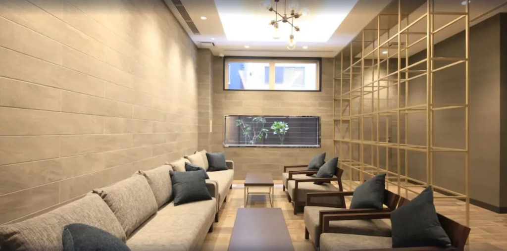 Quintessa Hotel Osaka Shinsaibashi Comic & Books