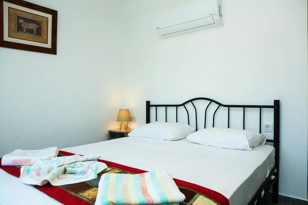 Remarkable Private 4-bed Villa in Dalyan With Pool