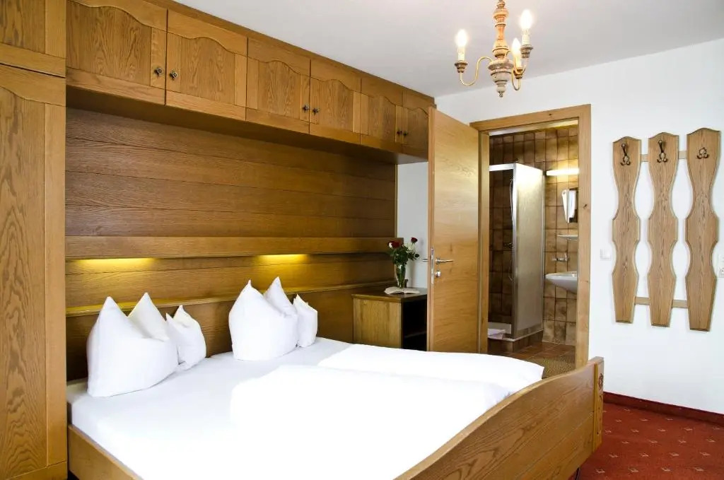 Berghotel Rasis