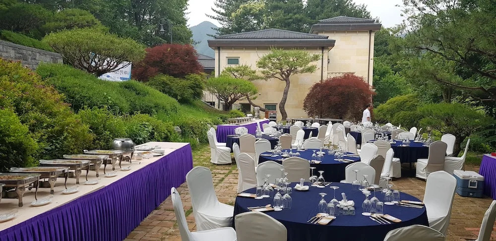 Crystal Valley CC Golden Village