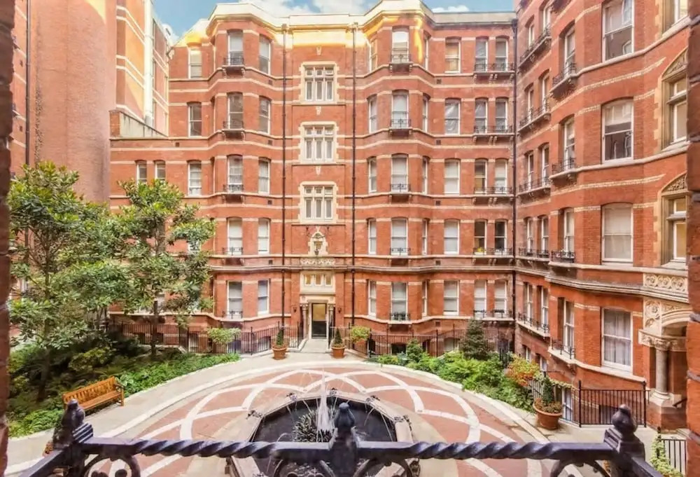 2 Bedroom Apartment in The Heart of Westminster