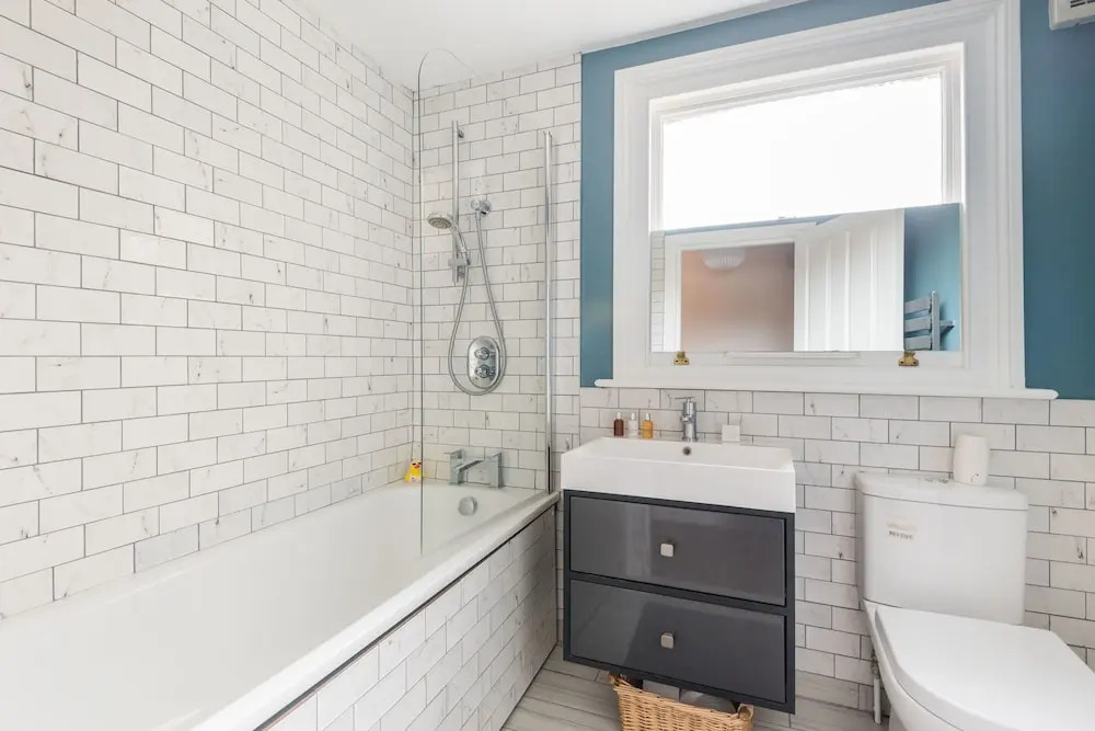 Stylish Family Home by Twickenham Stadium
