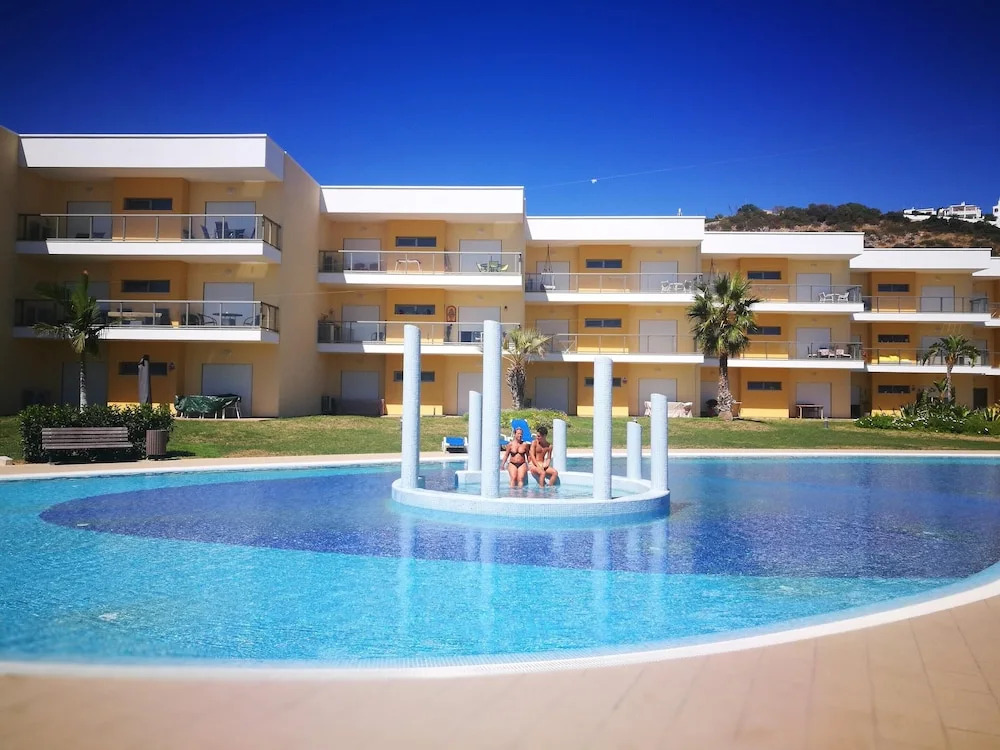 Apartment With 3 Bedrooms in Albufeira, With Wonderful Mountain View,