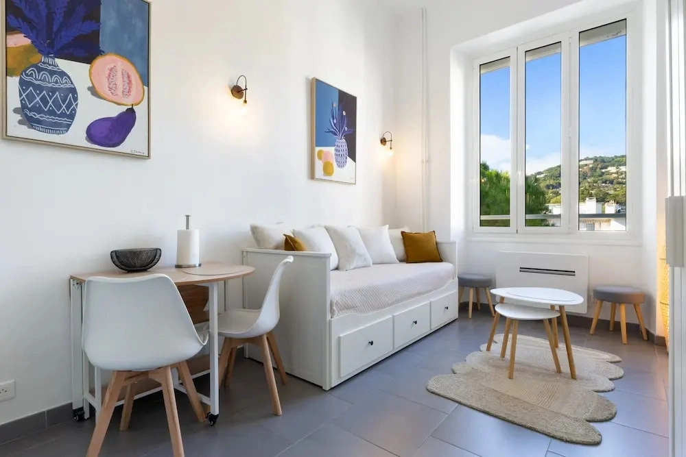 406 L Optimiste in Cannes