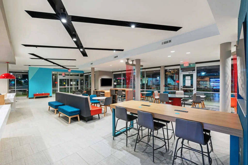 avid hotel - Bentonville - Rogers by IHG