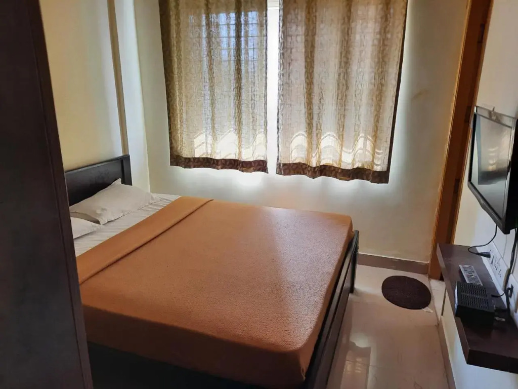 Royal Suvarna Comforts