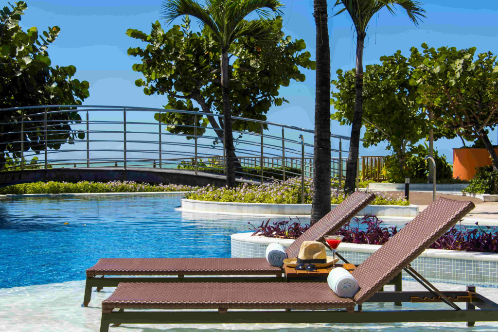 Vogal Luxury Beach Hotel & SPA
