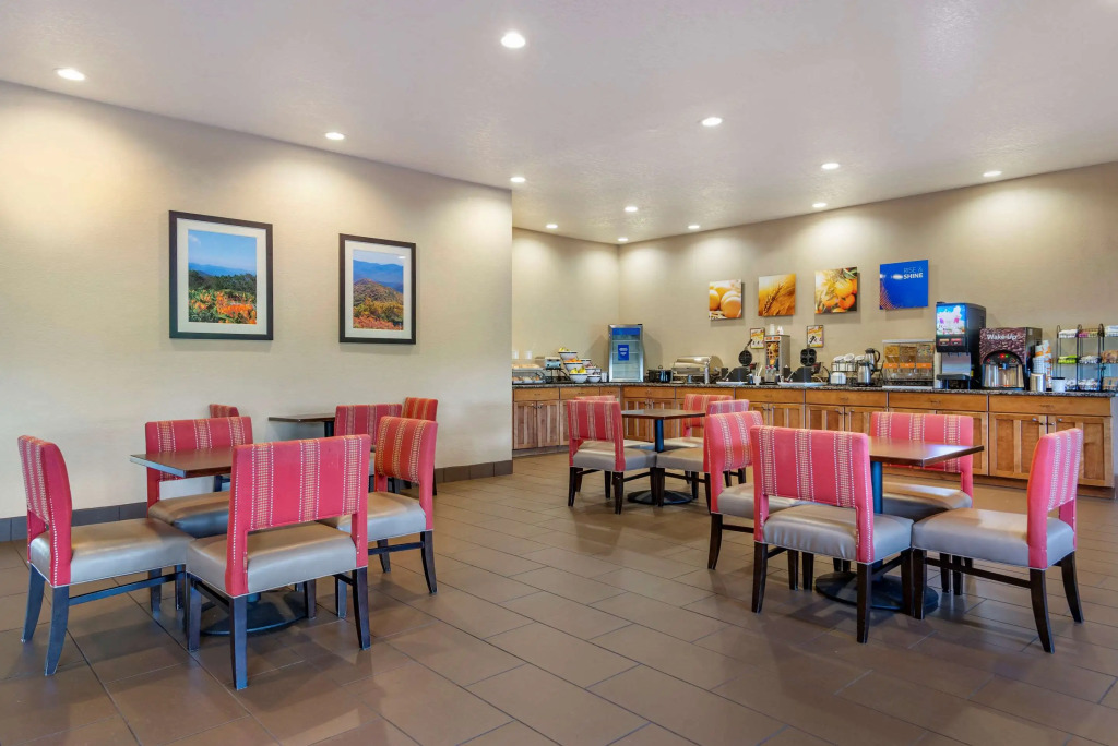 Comfort Inn & Suites Blue Ridge