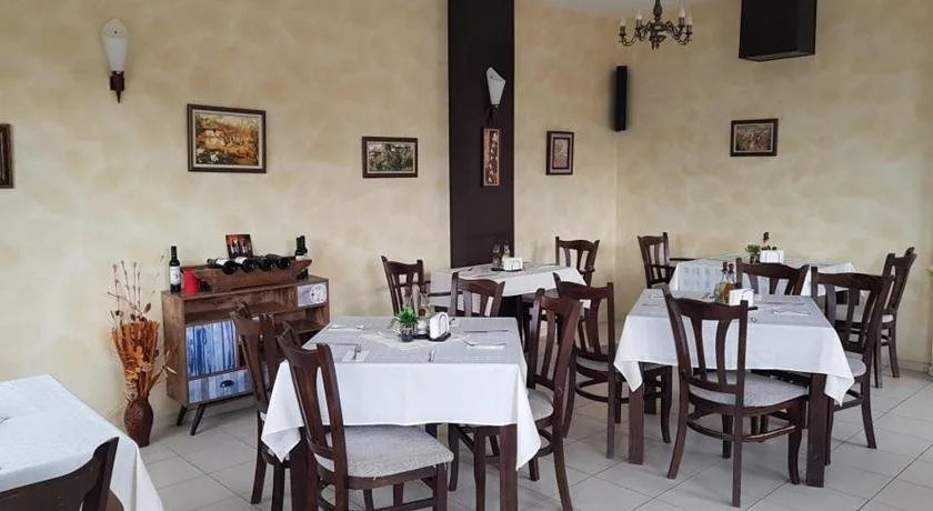 Family Hotel Bela
