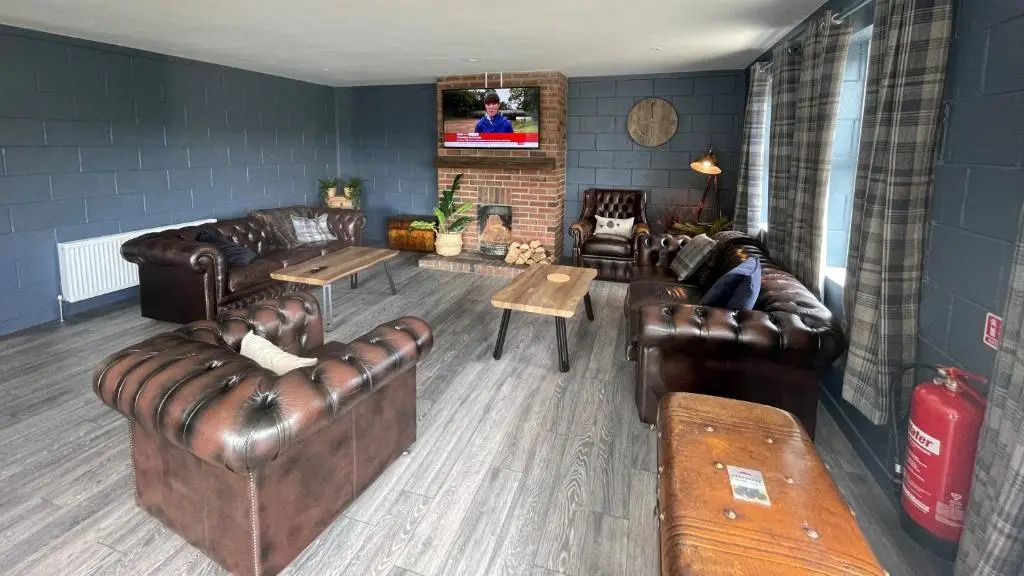 Rostrevor Mountain Lodge Hostel Accommodation