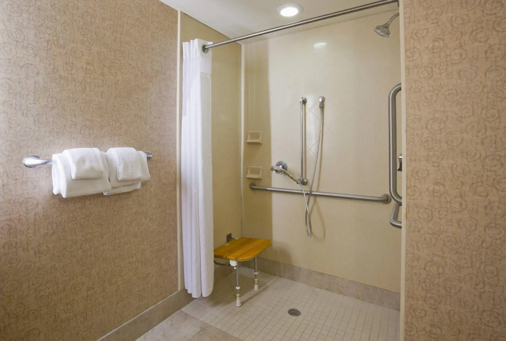 Holiday Inn Hotel & Suites Maple Grove Northwest Minneapolis-Arbor Lakes by IHG