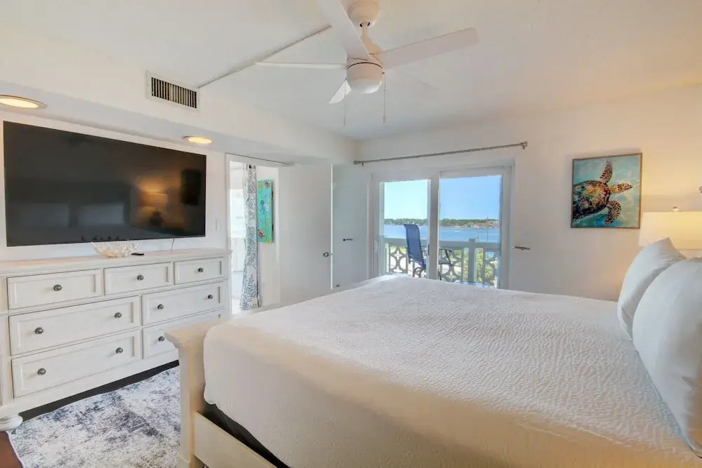 560 El Matador 2 Bedroom Condo