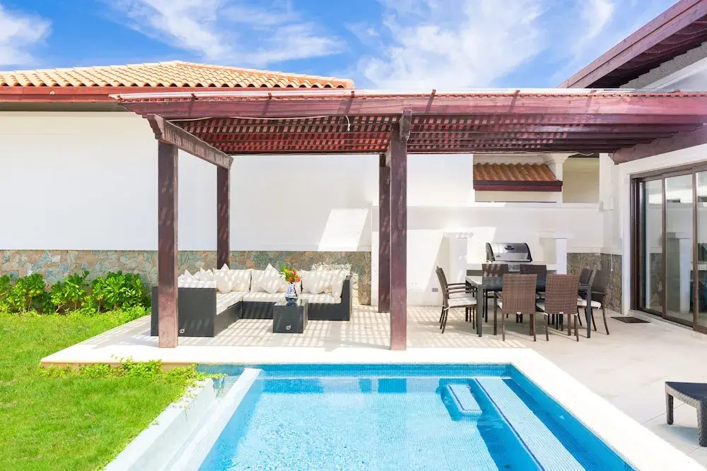Pristine Bay Beach Home 104