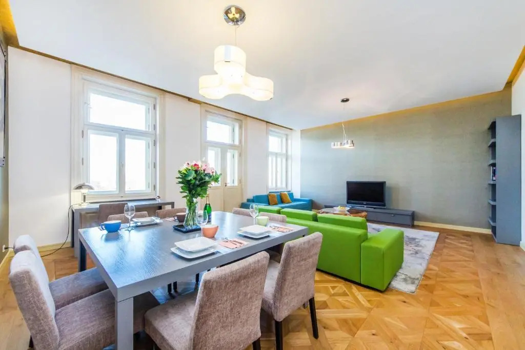Bellevue Apartment