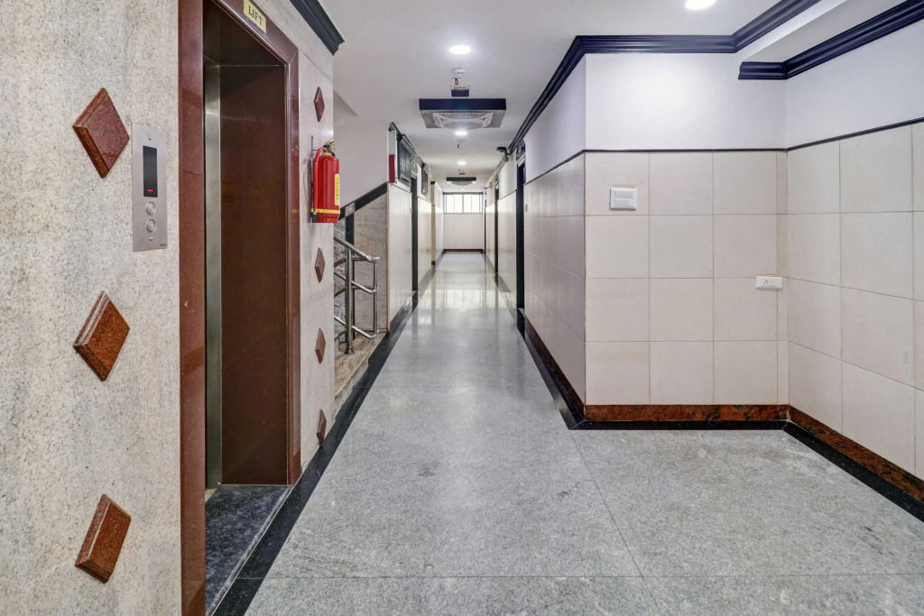 Super Collection O Sabharwal Residency Near Lalbagh Botanical Garden