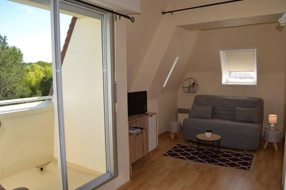 Studio in Villers-sur-mer, With Wonderful Lake View and Balcony