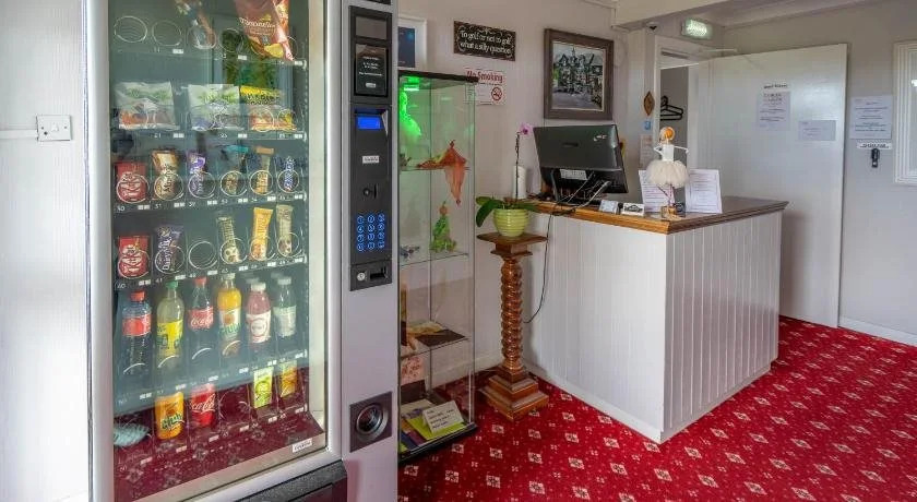 Coral Gables Guesthouse & Campsite