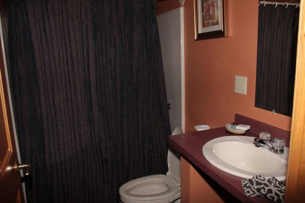 Blue Spruce Motel
