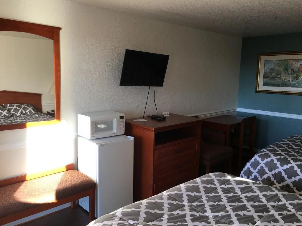 Belfair Motel