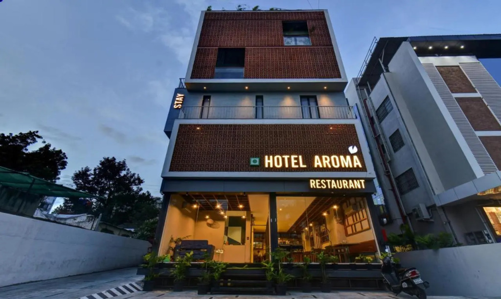 Treebo Aroma Executive