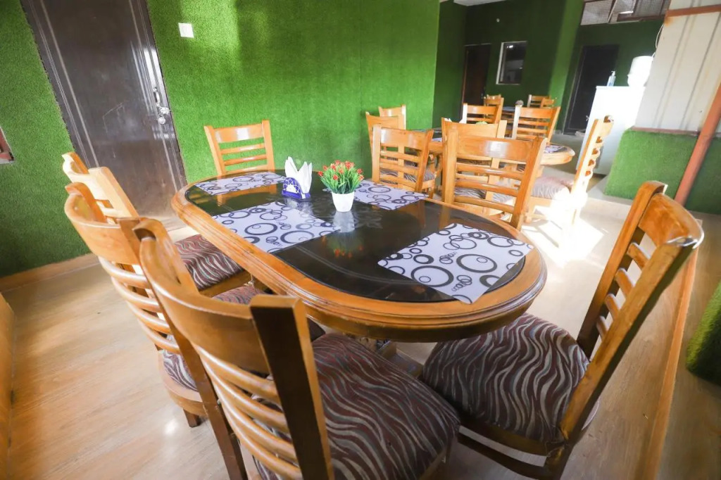 Hotel Grey Castle - Near Haridwar Railway Station