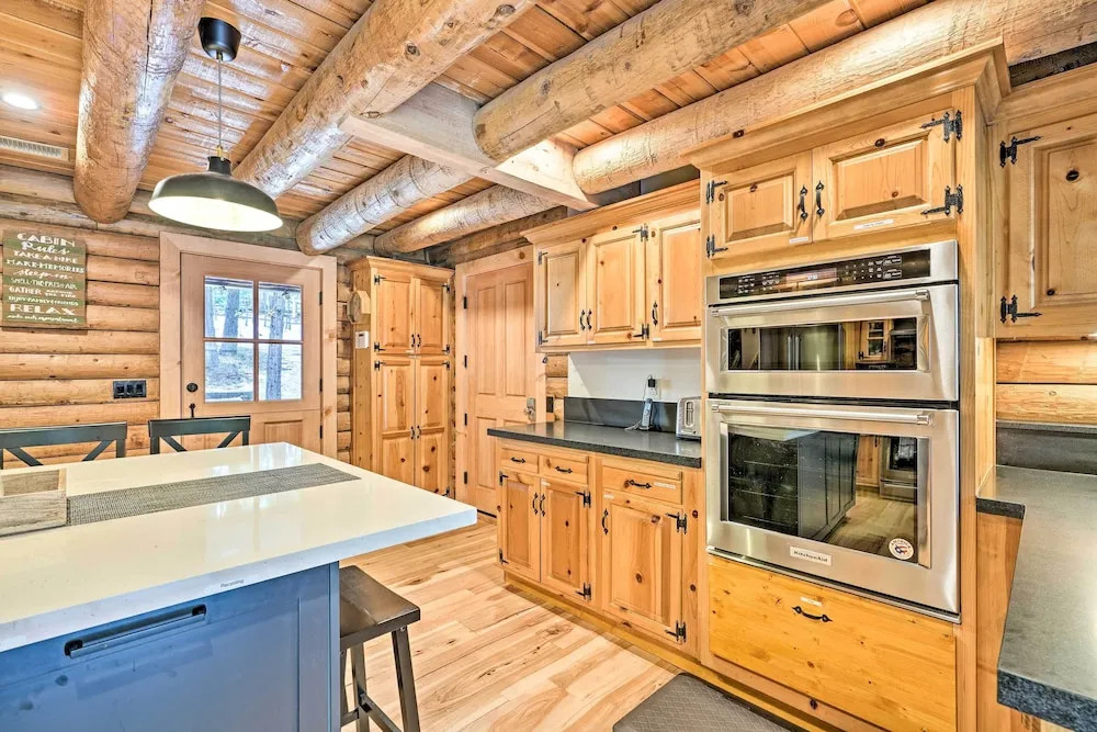 5 Mi to Hiking: Custom Cabin w/ Deck in Arnold!