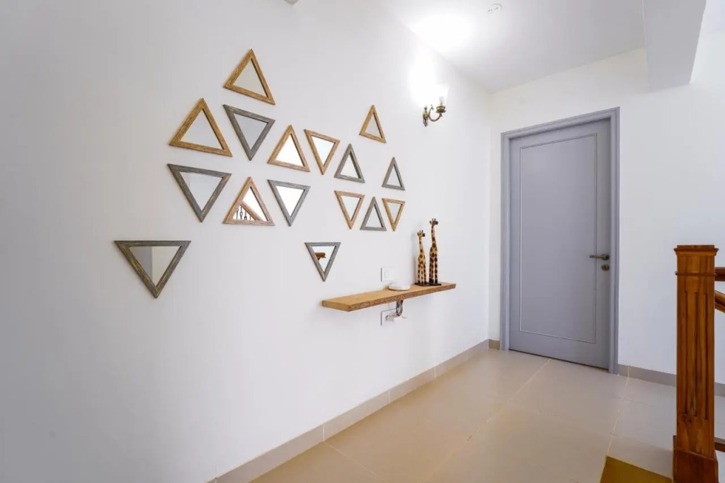 ELIVAAS 4 BHK with Pvt Pool in Arpora - Lumin