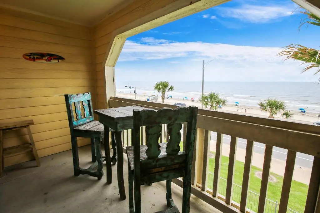 Aurora by Ryson Vacation Rentals