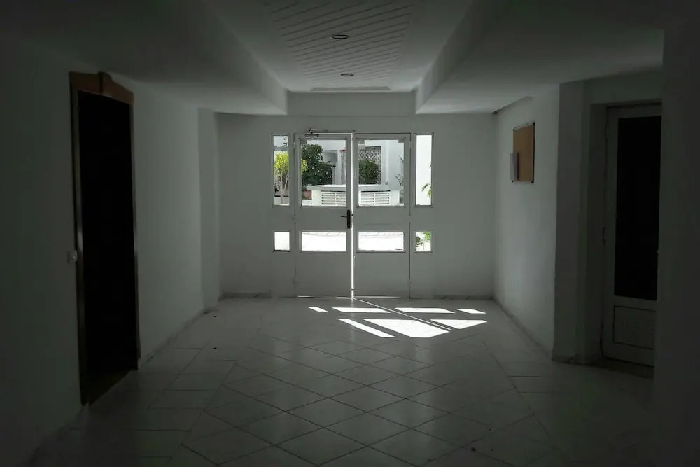 Rent Apartment F4 Richly Furnished In Tunis