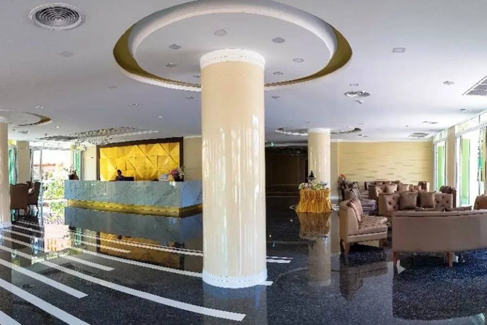 Crystal Luxury Hotel