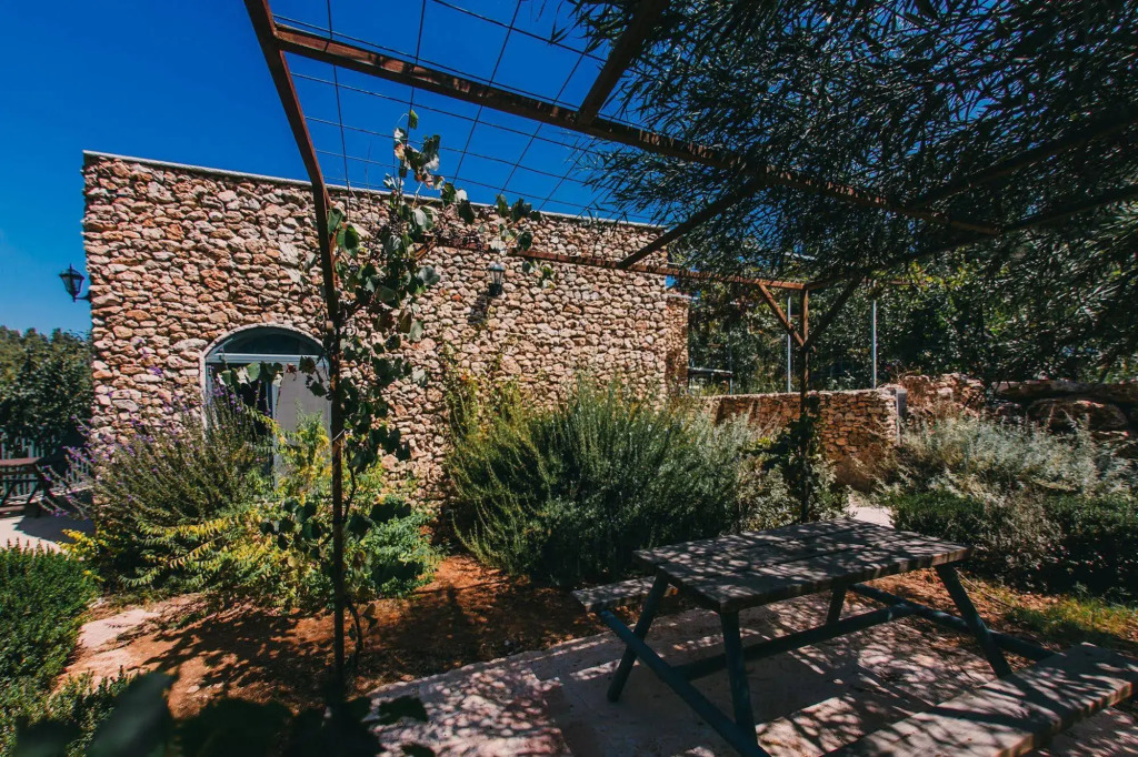 Tur Sinai Organic Farm Resort
