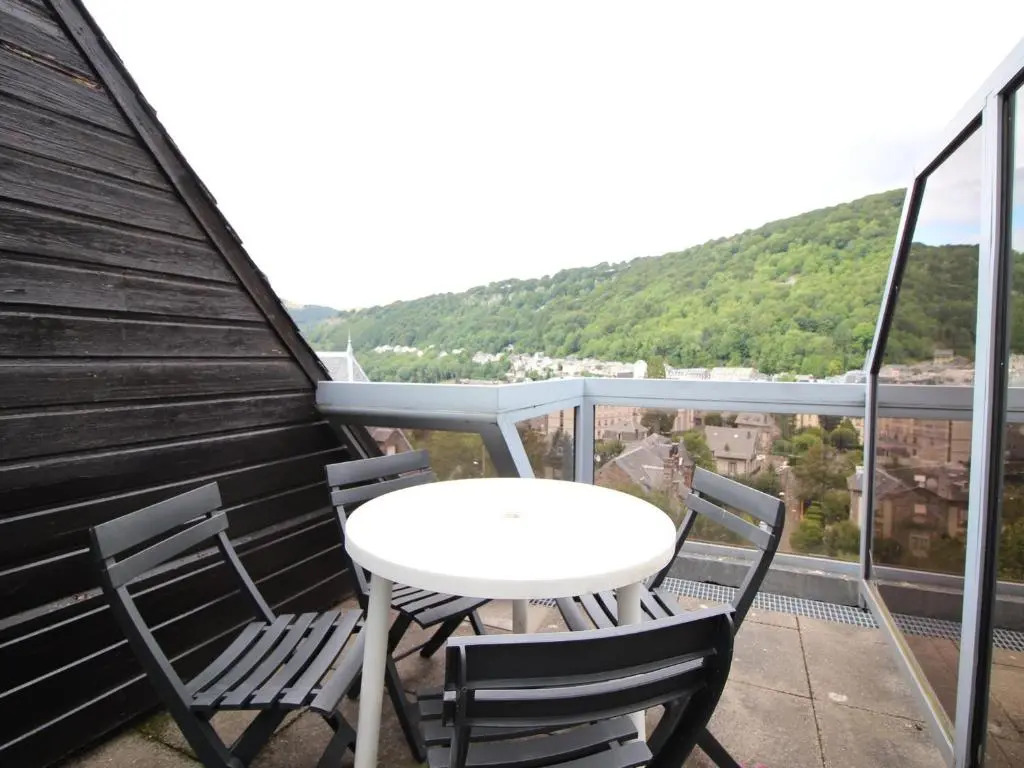 Appartement Mont-Dore, 1 pièce, 4 personnes - FR-1-608-148