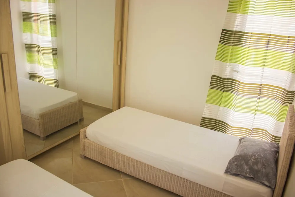 Antonio Sousa Beach 2 Bedroom Apartment