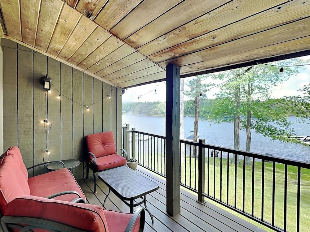 Lakeview Retreat