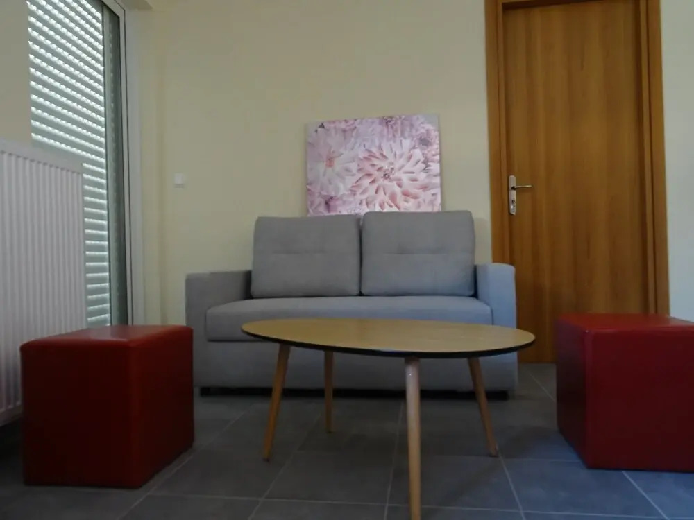 Modern Renovated Apartment 1