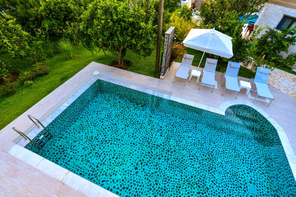 Volans Suites Villas