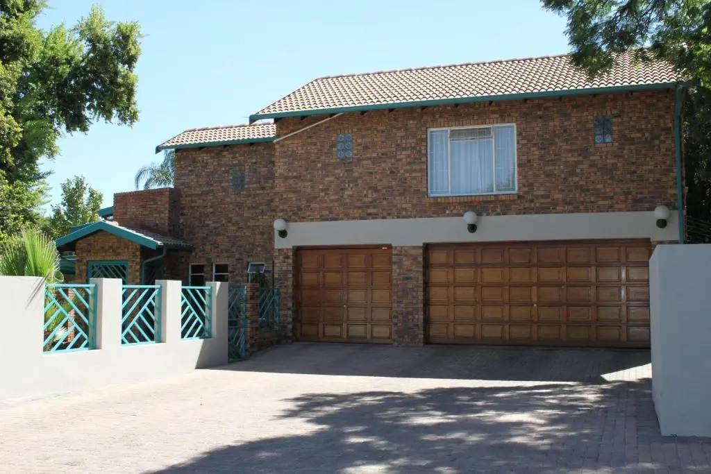 Sun Ray Guest House