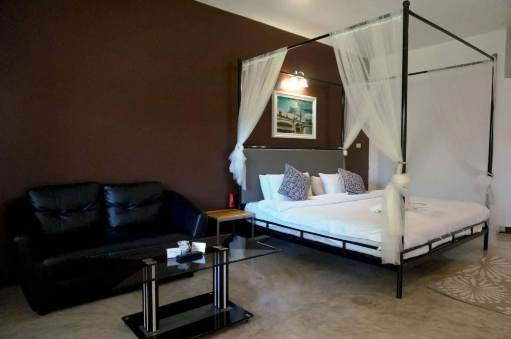 N P House Hua Hin
