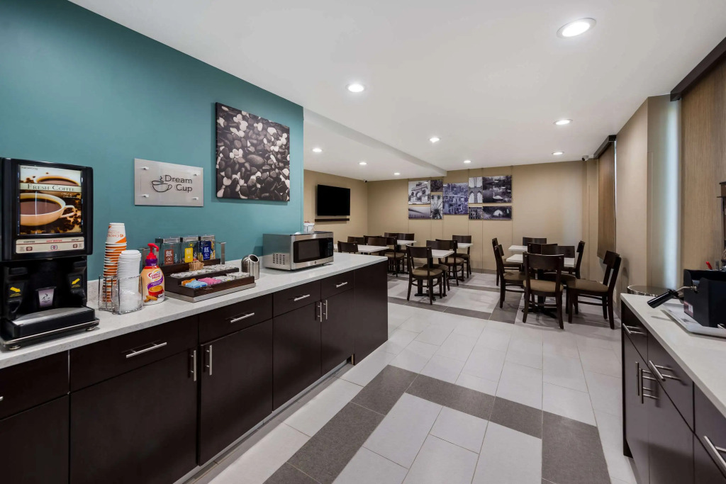 Sleep Inn Brooklyn - Sheepshead Bay