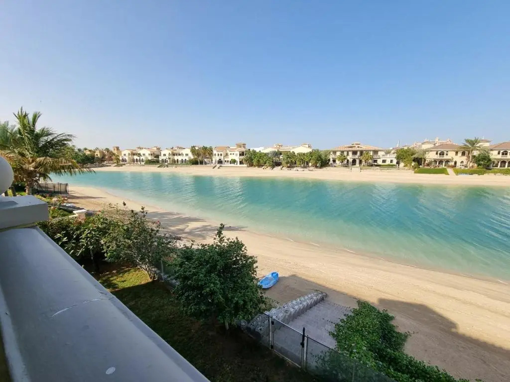 Palm Jumeirah Stunning 4BHK Villa
