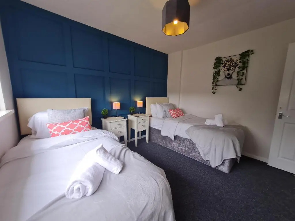 ** family 3 Bed house BPW, with private garden **