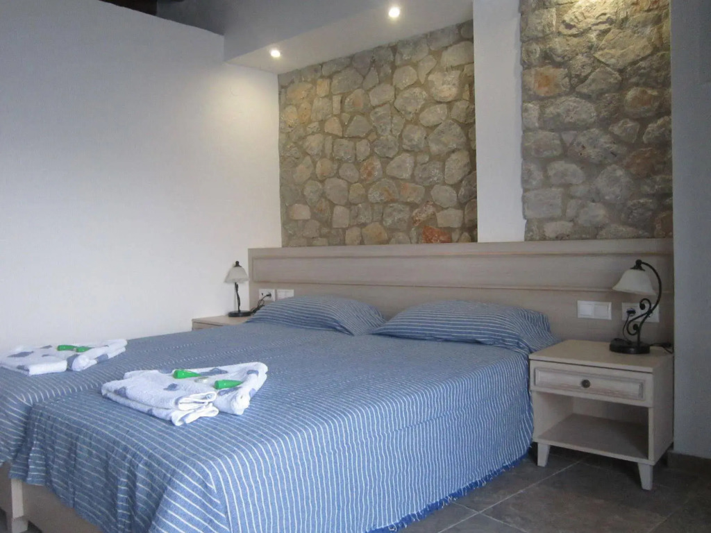 Agnanti Beach Apartments