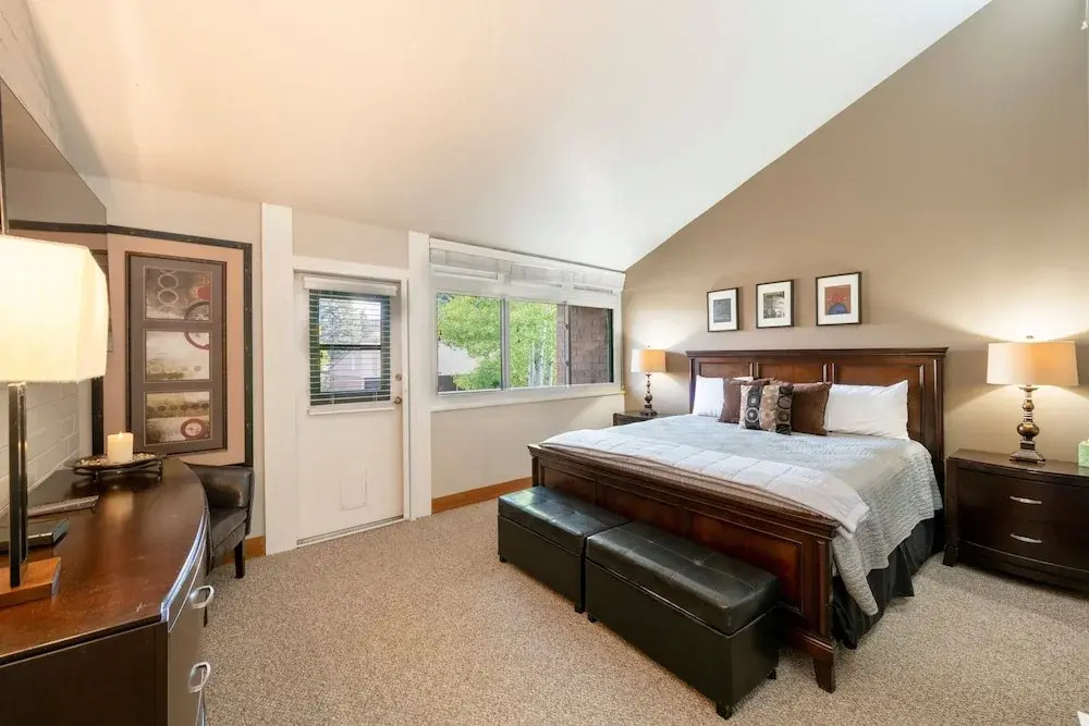 Steps to Ski Trails! Stay at Park Avenue 256 w/ Hot Tub & Pool