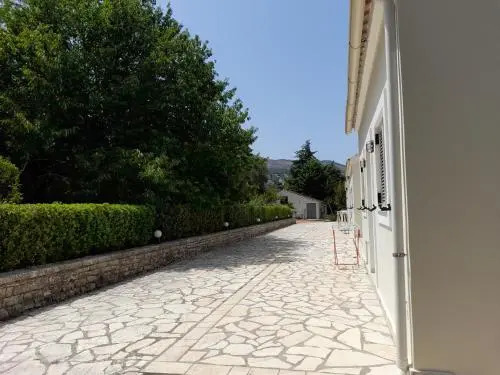 Lemontree Apartments