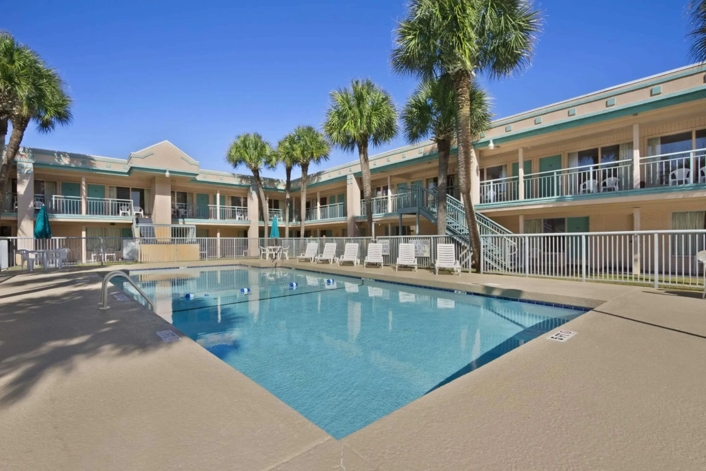 Royal Palace Inn and Suites Myrtle Beach Ocean Blvd