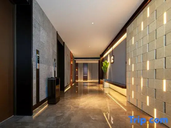 ROYGEM Hotel (Longfor Yantai Longkou Paradise Walk, Yantai)
