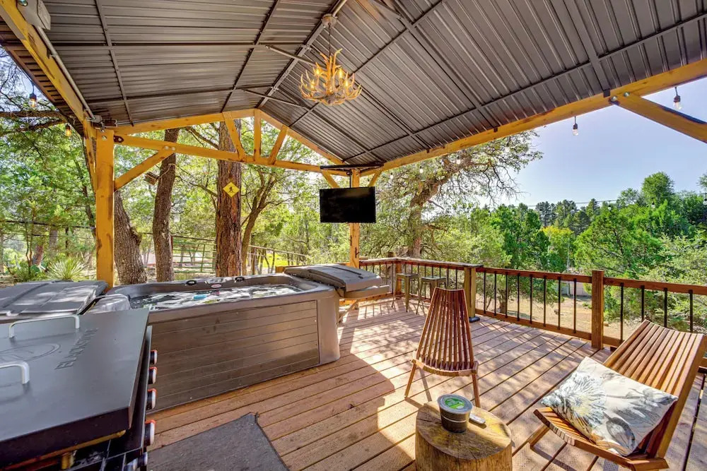 Hot Tub, Game Room: Dog-friendly Pine Cabin!