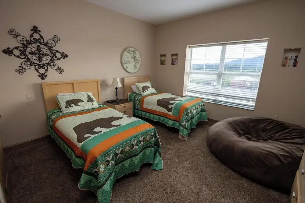 Mountain View Condo 1501