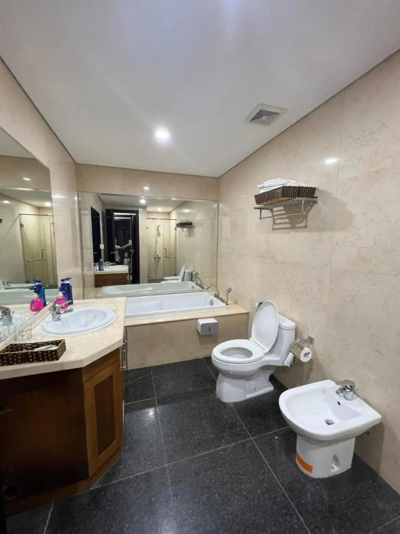 Vinhomes Royal City Luxury Apartment 3Br