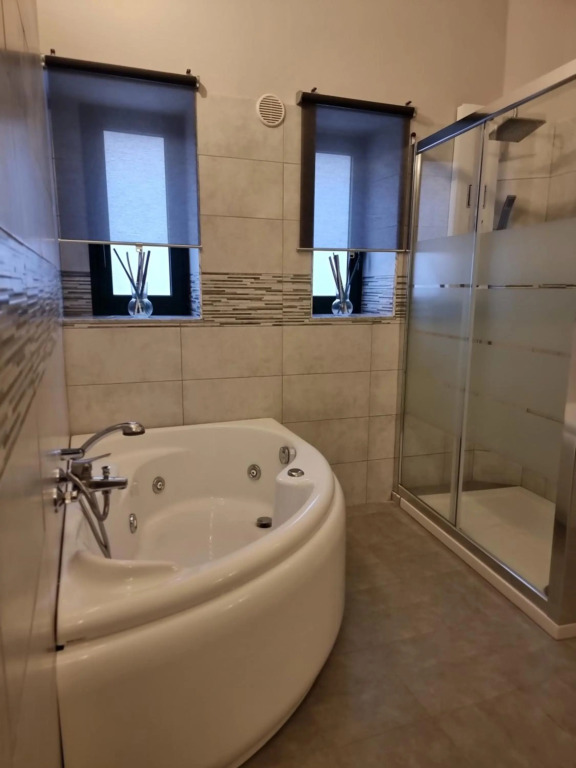 Casa Tua Suites & Restaurant